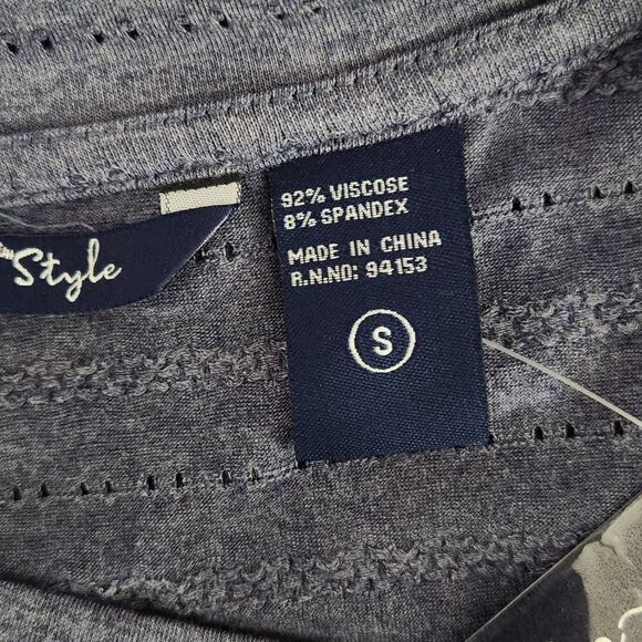 Life Style Navy T-Shirt NWT Size Small Long Sleeve Navy Tee - Picture 9 of 10